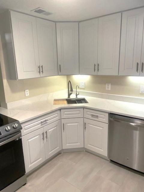 Coastal Townhome In Jupiter 1 Mile To Beach! Exterior photo